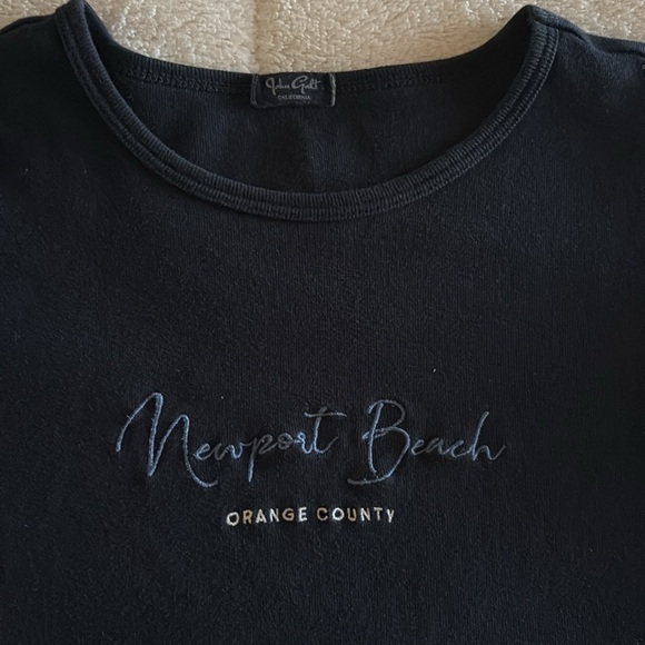 Newport Beach Orange County Navy Brandy Melville Cropped Tee - Picture 2 of 3